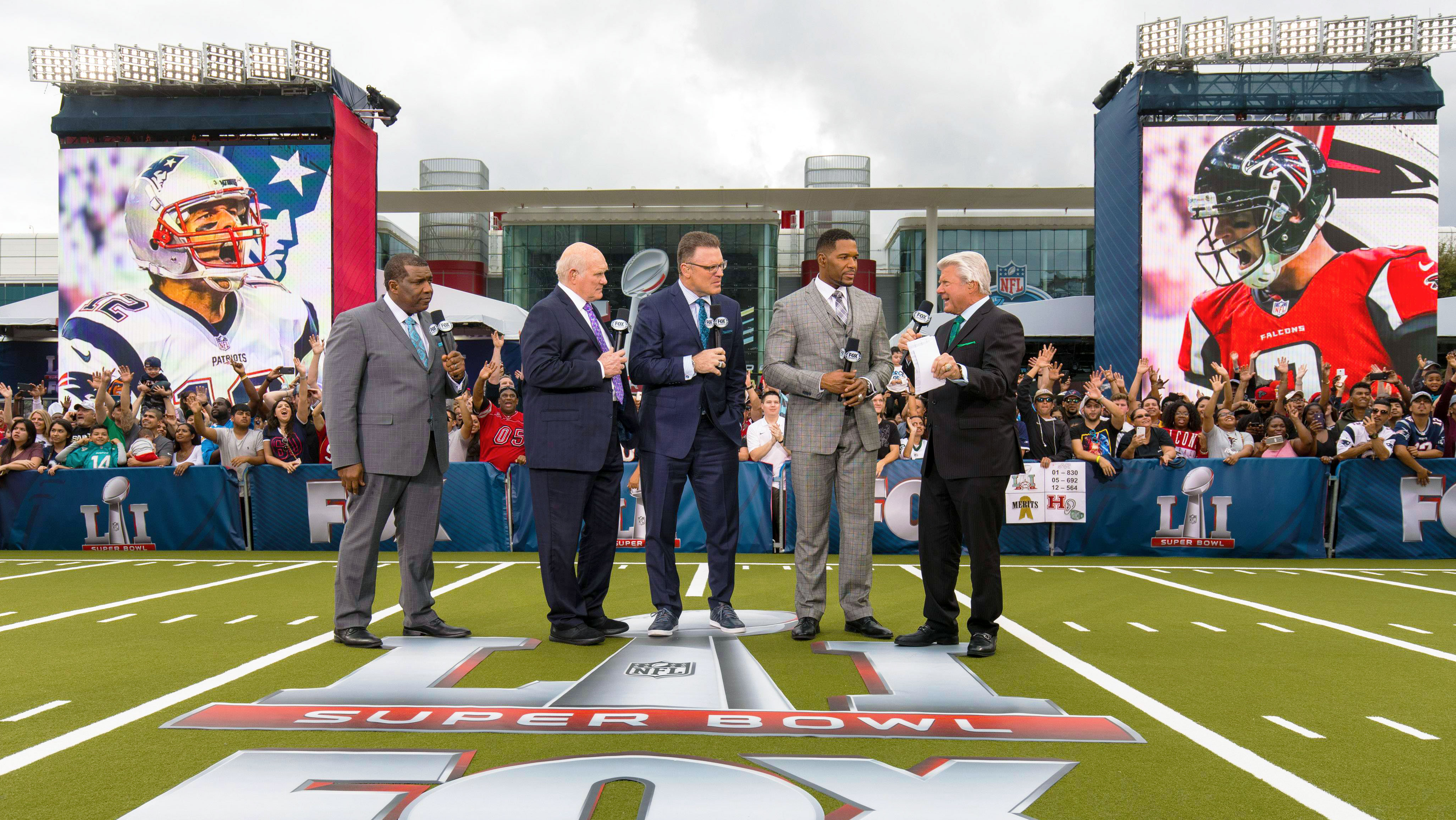 Howie Long - Fox Sports Press Pass