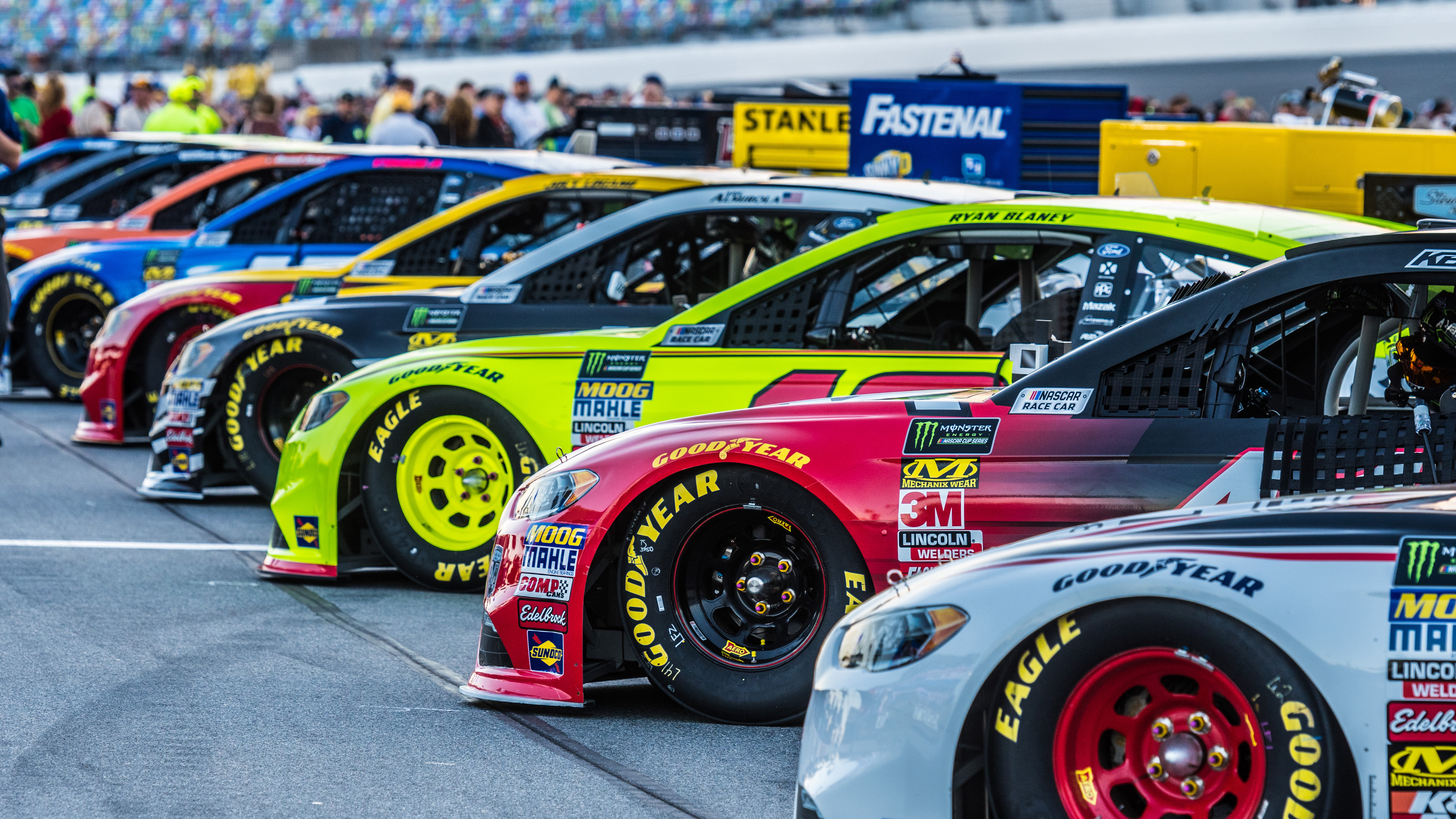 FOX NASCAR at Atlanta Motor Speedway Quotes & Programming Schedule