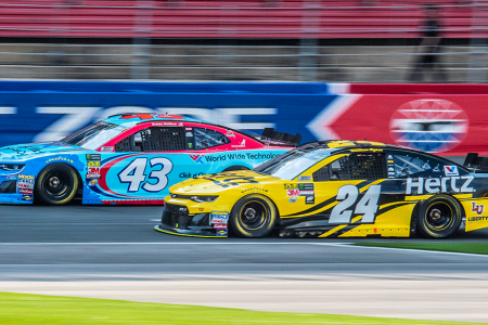 NASCAR-Racecars_2_1040x585