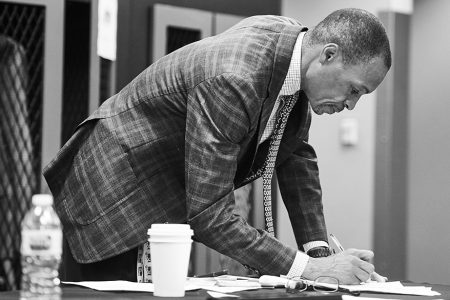 Gus Johnson at 2018 Jr. NBA World Championship