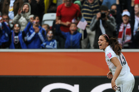 Alex-Morgan_U.S.-WNT_1040x585