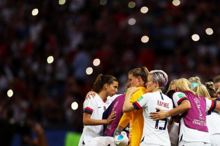 PARIS, FRANCE - JUNE 28: United States of America team huddle ahead of the second half during the 2019 FIFA Women's World Cup France Quarter Final match between France and USA at Parc des Princes on June 28, 2019 in Paris, France. (Photo by Naomi Baker - FIFA/FIFA via Getty Images)