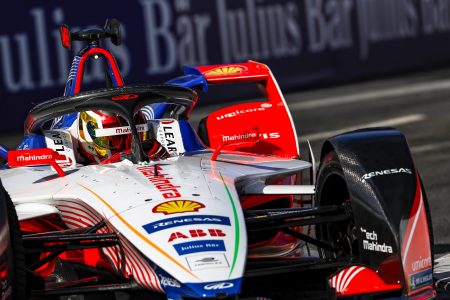 STREETS OF PARIS, FRANCE - APRIL 27: Pascal Wehrlein (DEU), Mahindra Racing, M5 Electro during the Paris E-prix at Streets of Paris on April 27, 2019 in Streets of Paris, France. (Photo by Alastair Staley / LAT Images)