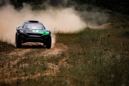 E Racing_1040X585