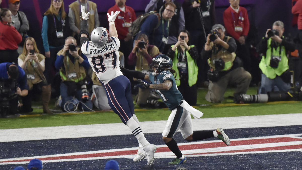 MINNEAPOLIS, MN - FEBRUARY 04: Rob Gronkowski #87 of the New England Patriots catches a touchdown pass over Ronald Darby #41 of the Philadelphia Eagles Super Bowl LII at U.S. Bank Stadium on February 4, 2018 in Minneapolis, Minnesota. The Eagles defeated the Patriots 41-33. (Photo by Focus on Sport/Getty Images) *** Local Caption *** Rob Gronkowski; Ronald Darby