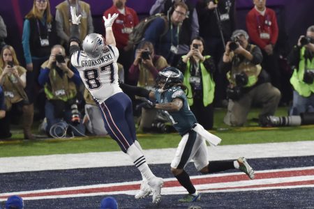 MINNEAPOLIS, MN - FEBRUARY 04: Rob Gronkowski #87 of the New England Patriots catches a touchdown pass over Ronald Darby #41 of the Philadelphia Eagles Super Bowl LII at U.S. Bank Stadium on February 4, 2018 in Minneapolis, Minnesota. The Eagles defeated the Patriots 41-33. (Photo by Focus on Sport/Getty Images) *** Local Caption *** Rob Gronkowski; Ronald Darby