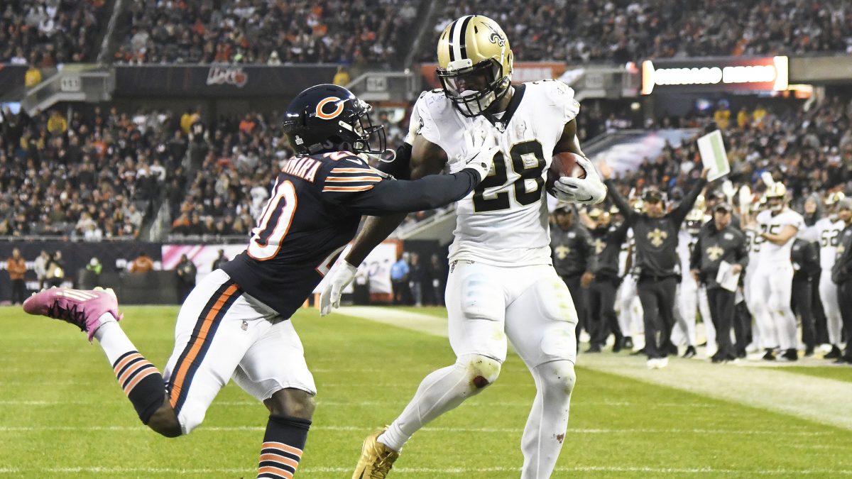 CHICAGO, ILLINOIS - OCTOBER 20: Latavius Murray #28 of the New Orleans Saints runs as Prince Amukamara #20 of the Chicago Bears tries to tackle him during the second half at Soldier Field on October 20, 2019 in Chicago, Illinois. The New Orleans Saints defeated the Chicago Bears 36-25. (Photo by David Banks/Getty Images)