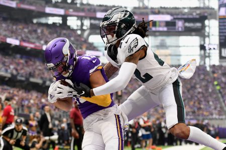 MINNEAPOLIS, MINNESOTA - OCTOBER 13: Adam Thielen #19 of the Minnesota Vikings catches the ball for a touchdown against Sidney Jones #22 of the Philadelphia Eagles during the first quarter of the game at U.S. Bank Stadium on October 13, 2019 in Minneapolis, Minnesota. (Photo by Hannah Foslien/Getty Images)