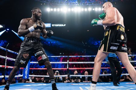 Deontay Wilder vs Tyson Fury 1040X585