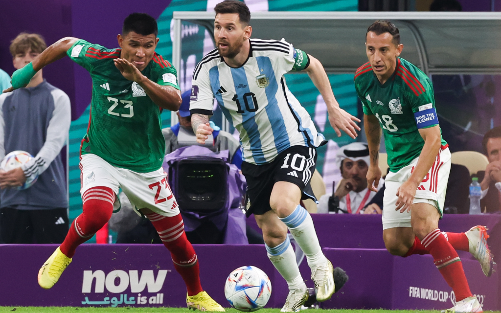 All eyes continue on FOX Sports' coverage of FIFA World Cup™ Fox