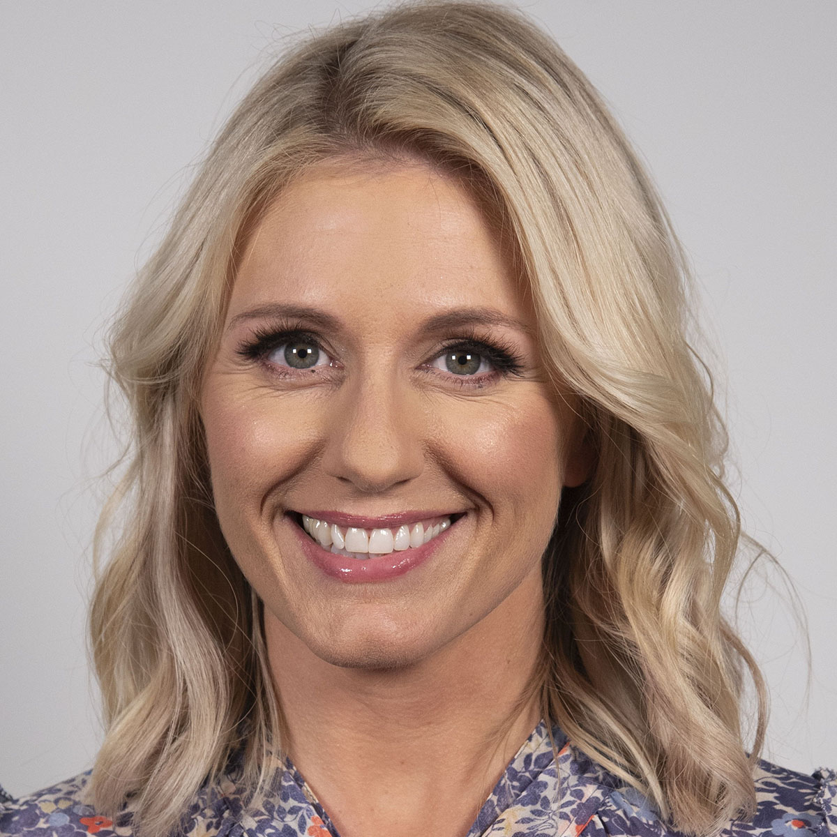 Rebecca Lowe